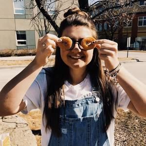 Meet your Posher, Jenae